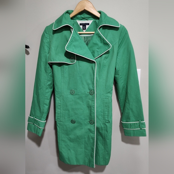 Tommy Hilfiger Jackets & Blazers - Tommy Hilfiger Women's Kelly Green Double Breasted Belted Trench Coat, Size S